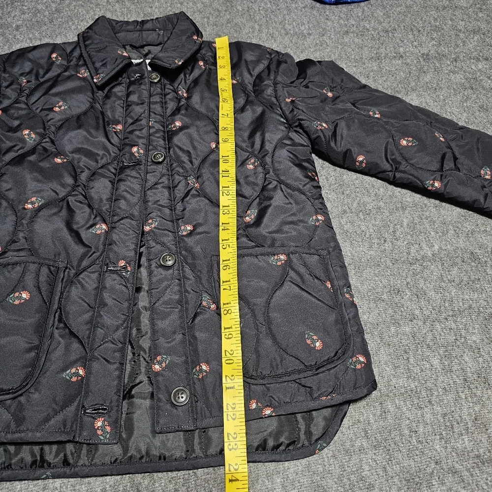 Old Navy Girls Large Quilted Floral Barn Jacket Black